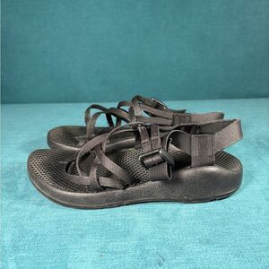 Size 7 - Women’s Chaco Water Black sandals